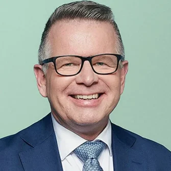 1736877281-karsten-hoej